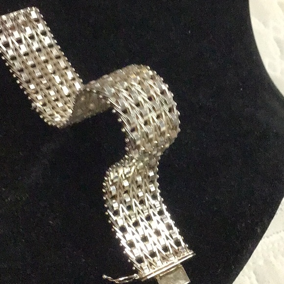 VINTAGE/BOLD STERLING SILVER BRACELET - Picture 3 of 6